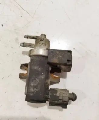 Audi A6 S6 C6 4F Turbo solenoid valve 8e0906627c