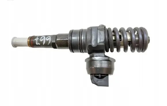 Volkswagen PASSAT B5.5 Fuel injector 038130073BA