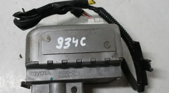 Toyota Corolla Verso E121 Steering wheel lock 450200F1