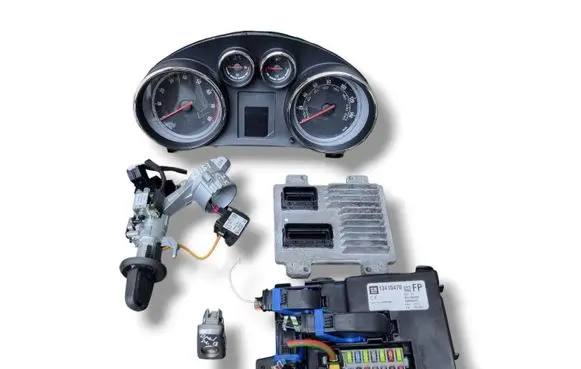 Opel Meriva B Engine ECU kit and lock set 12654172