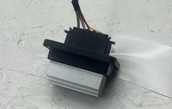 Opel Mokka B Heater blower motor/fan resistor GC587004