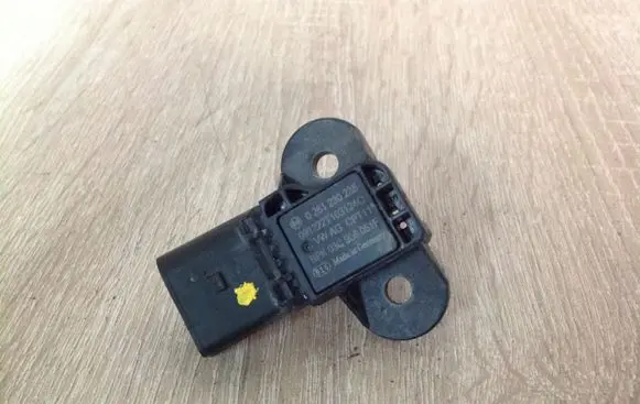 Seat Ibiza IV (6J,6P) Air pressure sensor 03C906051F