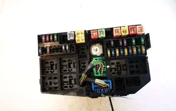 Ford Mondeo Mk III Fuse box set 1s7t14a481aa 1s7t-14a481-aa