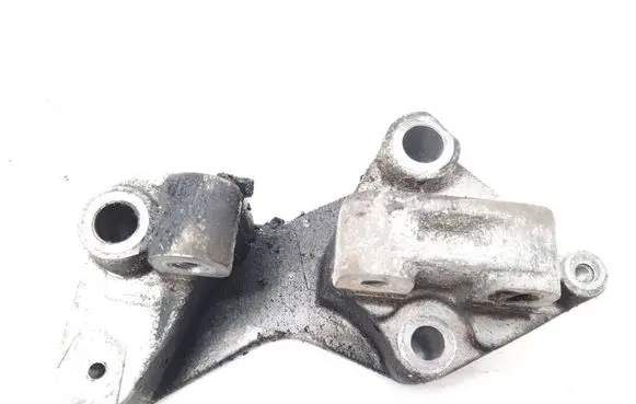 Renault Espace - Grand espace IV Engine mounting bracket 8200140428