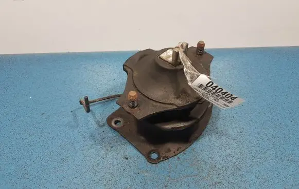 Honda Accord Engine mount bracket