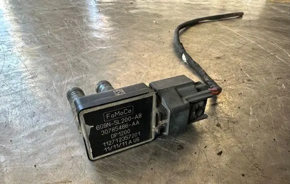 Ford Explorer Exhaust gas pressure sensor 6G9N5L200AB