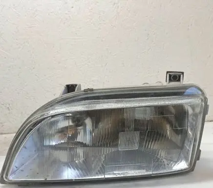 Renault 19 Headlight/headlamp E13375 9820 205282