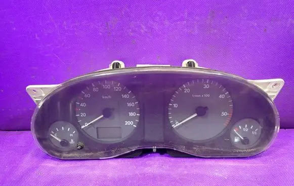 Ford Galaxy Speedometer (instrument cluster) 95VW-10849-NA