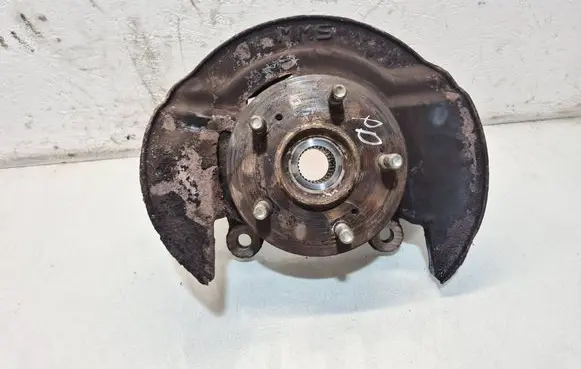 Honda CR-V Front wheel hub
