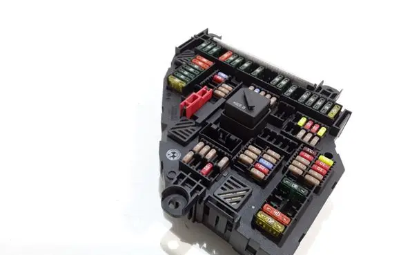 BMW 5 F10 F11 Fuse module 921085702