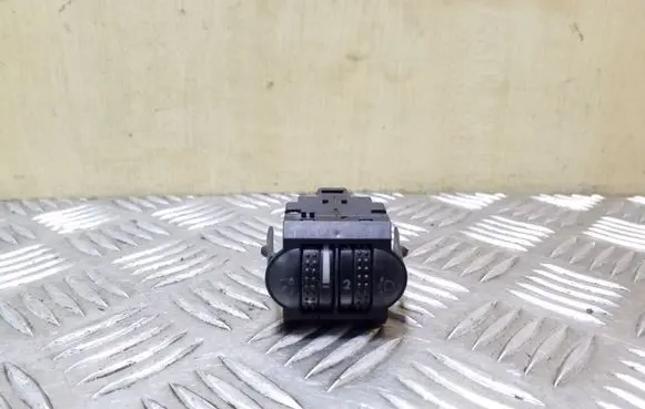 Volkswagen PASSAT B5.5 Headlight level height control switch 3B0941333C