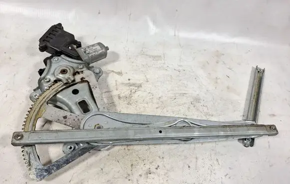 Toyota Corolla Verso AR10 Rear door window regulator with motor 698400F020