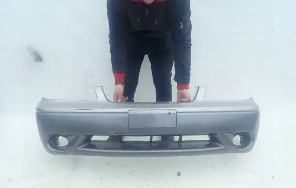 KIA Carens I Front bumper