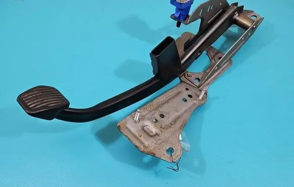 Volvo V40 Pedal assembly 31445636 IMPRK1485862