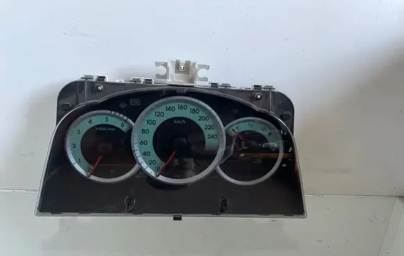 Toyota Corolla Verso AR10 Speedometer (instrument cluster) 838000F090 MB2574303100