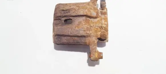 Mitsubishi Space Wagon Rear brake caliper