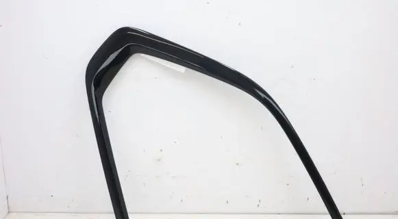 BMW X5 G05 Rear side glass trim 7444088