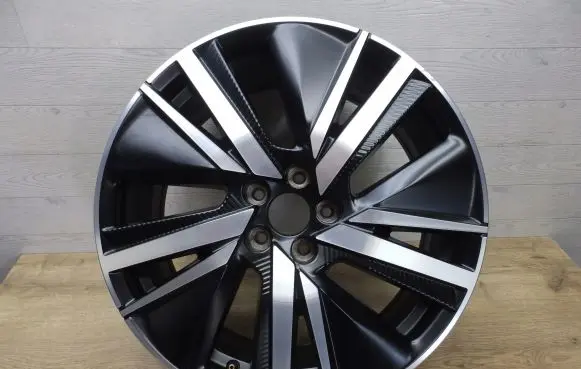 Peugeot 3008 II R19 alloy rim 