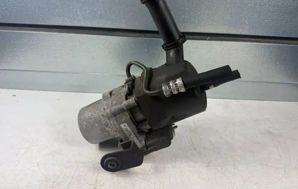 Peugeot 3008 I Power steering pump 9676557880
