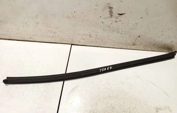 KIA Optima Rubber seal front coupe door 