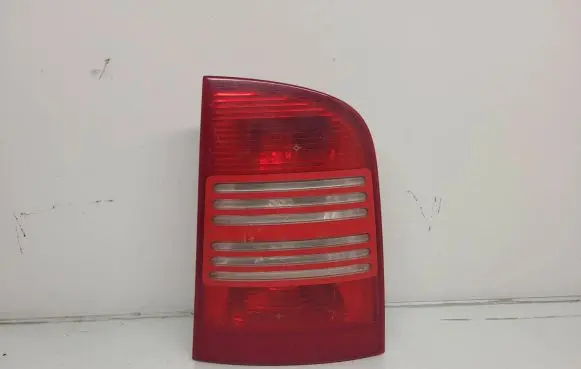 Skoda Octavia Mk1 (1U) Rear/tail lights 1U9945112B 1U9945096B