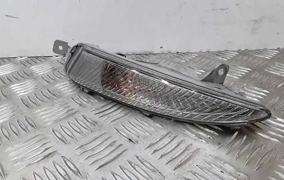 Opel Astra J Front indicator light 662588537