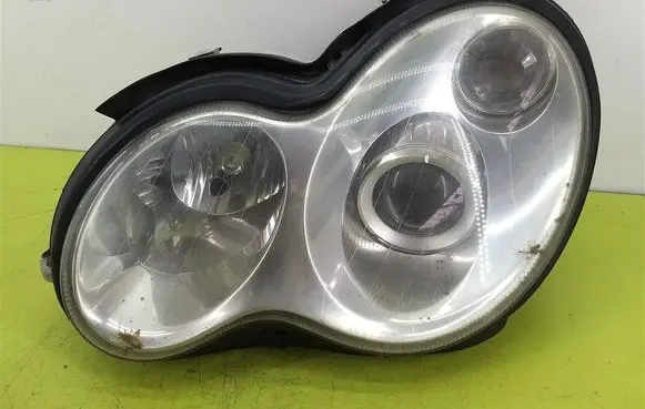 Mercedes-Benz C AMG W203 Headlight/headlamp