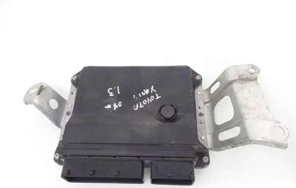 Toyota Yaris Engine control unit/module 896610D310 MB2751002493