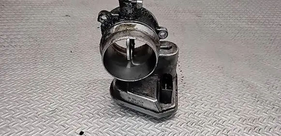 BMW 5 E60 E61 Throttle valve 779148104