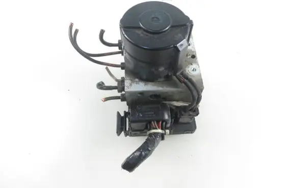 Volkswagen PASSAT B4 ABS Pump 5WK8411 3A0907379 10094603003