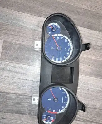 Speedometer (instrument cluster)