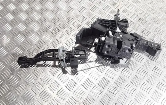 Ford Focus Rear door lock 4M5AA26413BE