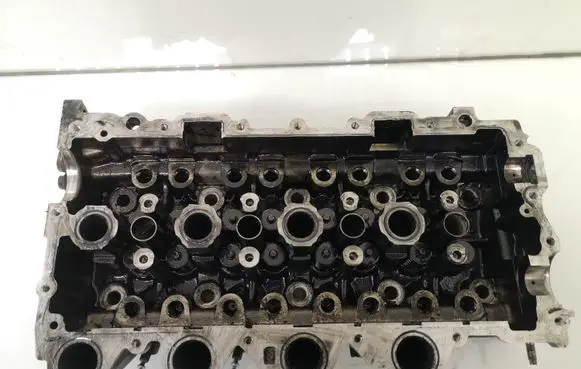 Peugeot 307 Engine head 9655911480 0531053008