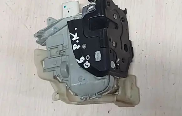 Audi Q5 SQ5 Front door lock