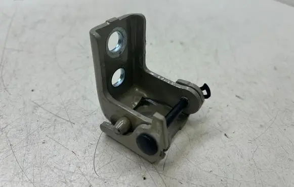 Citroen C3 Rear door upper hinge 
