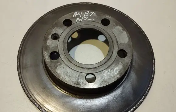Audi A4 S4 B7 8E 8H Rear brake disc