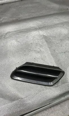 Nissan Primera Front bumper upper radiator grill 62332F