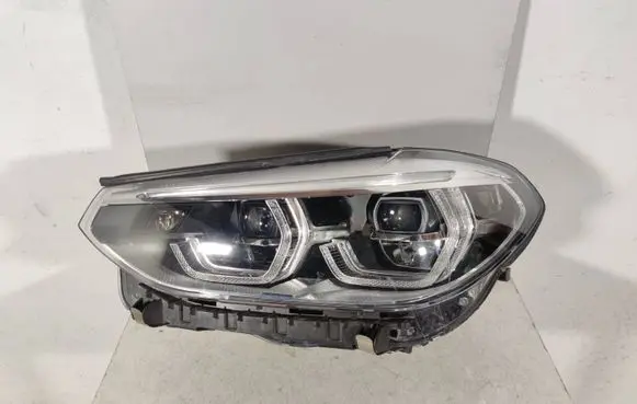 BMW X3 G01 Headlight/headlamp 8739653