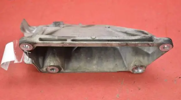 BMW 3 E90 E91 Engine mount vacuum valve 6770052