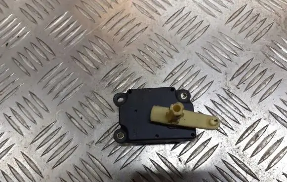 Volvo S60 A/C air flow flap actuator/motor 74932F