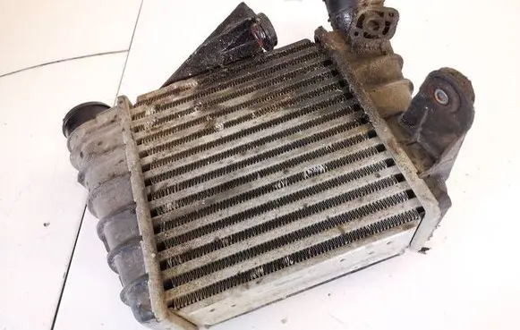 Skoda Fabia Mk2 (5J) Intercooler radiator 6q0145804g 880648m