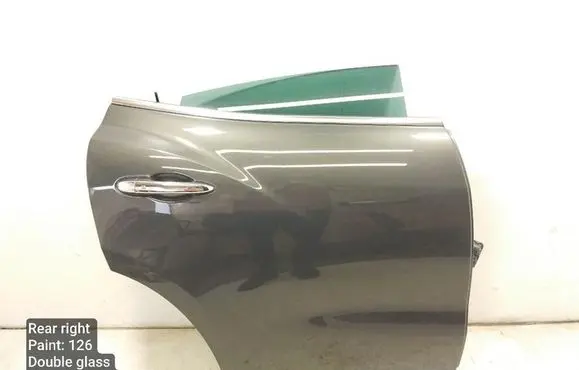 Maserati Levante Rear door