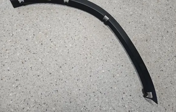 Mercedes-Benz GL X164 Rear arch trim A1648845522 1648845522