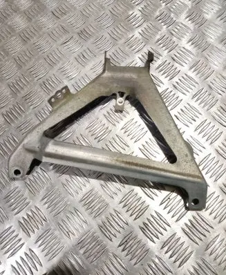Mercedes-Benz C W204 Engine mounting bracket A6460980429