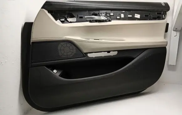 BMW 7 G11 G12 Front door card panel trim