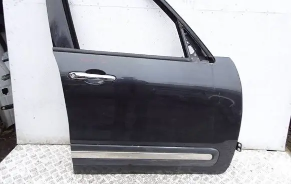 Fiat 500L Front door jwhwe