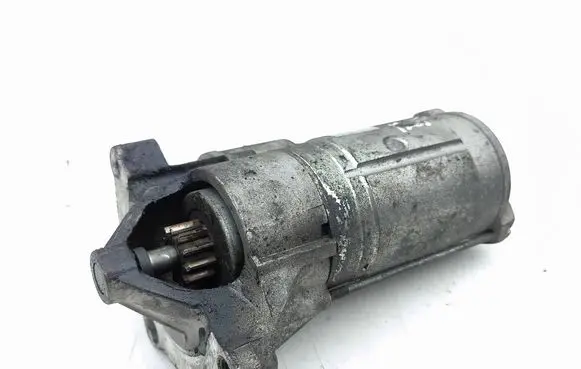 Citroen C-Crosser Starter motor 88213251