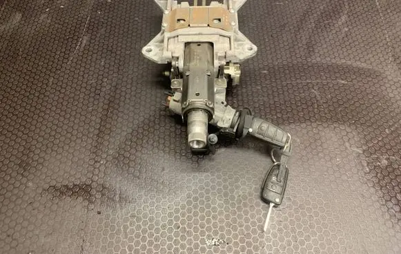 Audi A4 S4 B7 8E 8H Steering wheel axle 8E04095024