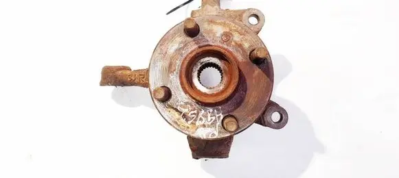 Toyota Yaris Front wheel hub