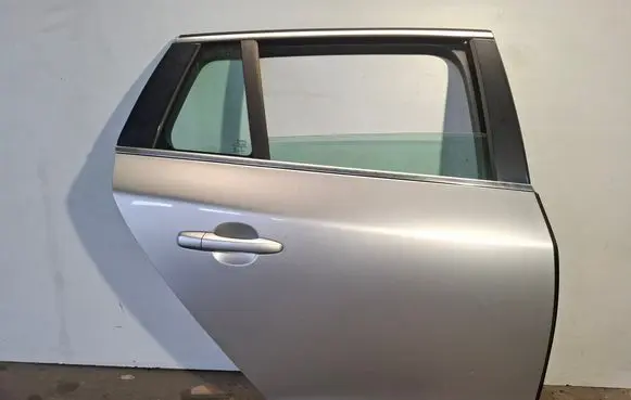 Rear door